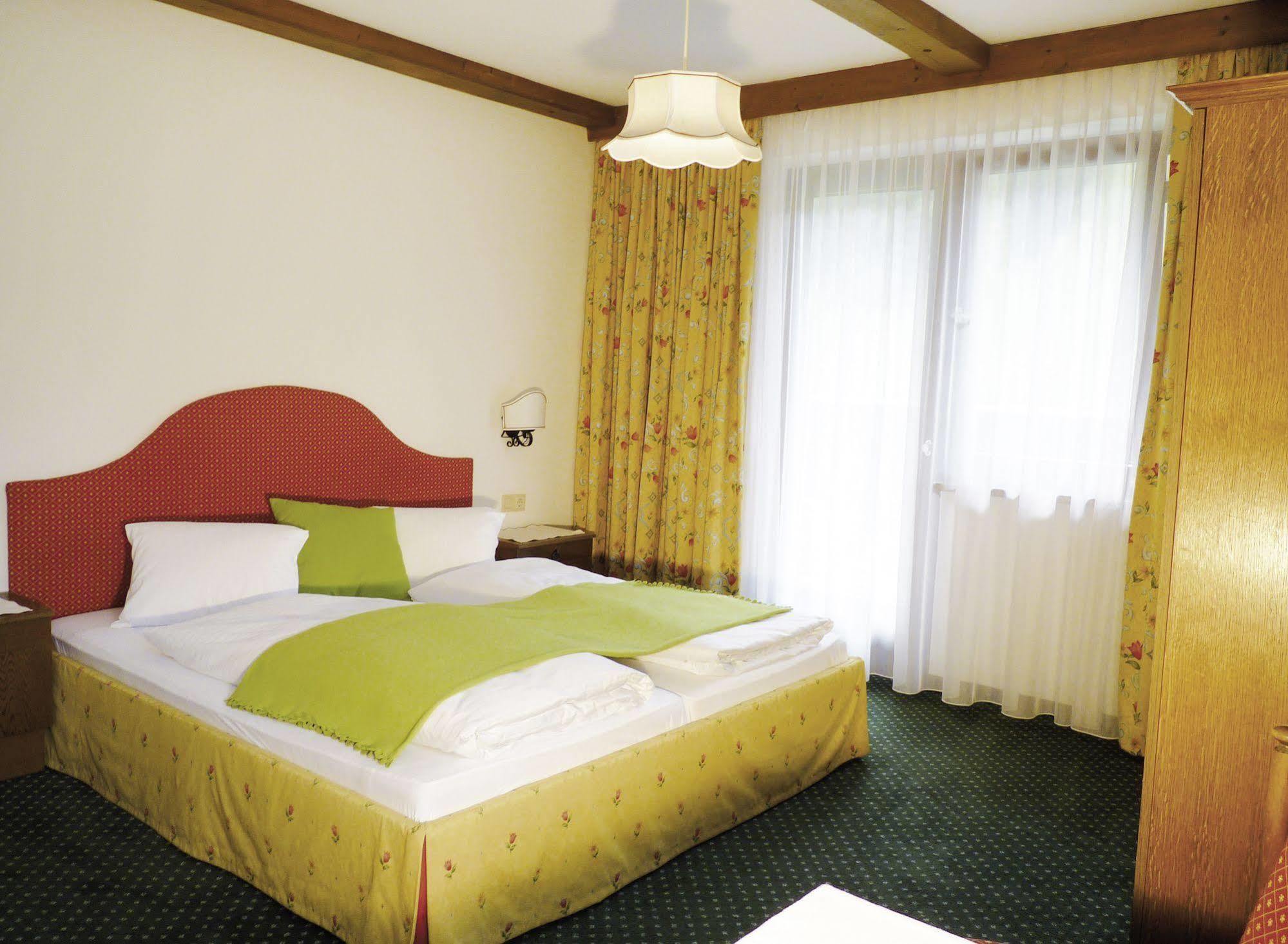 Hotel Garni Wieshof Rauris Exterior photo
